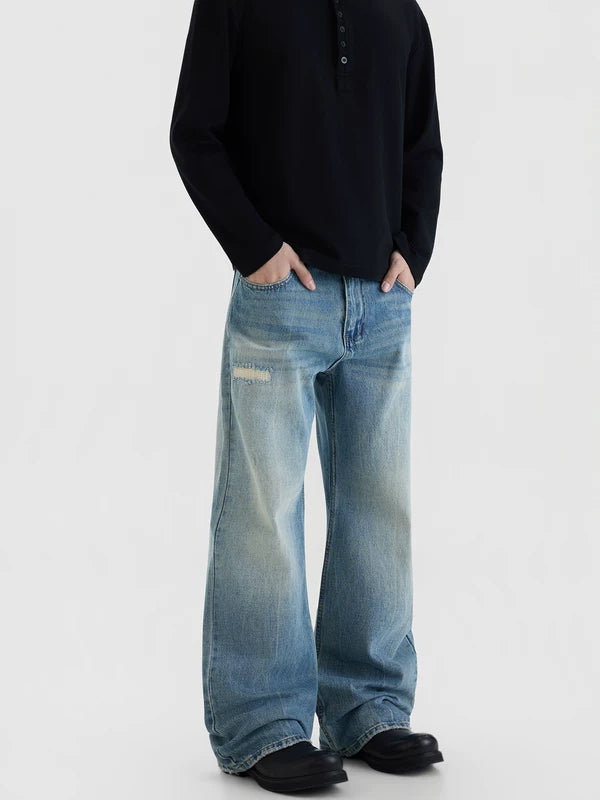 Gestresste weite gerade Jeanshosen 