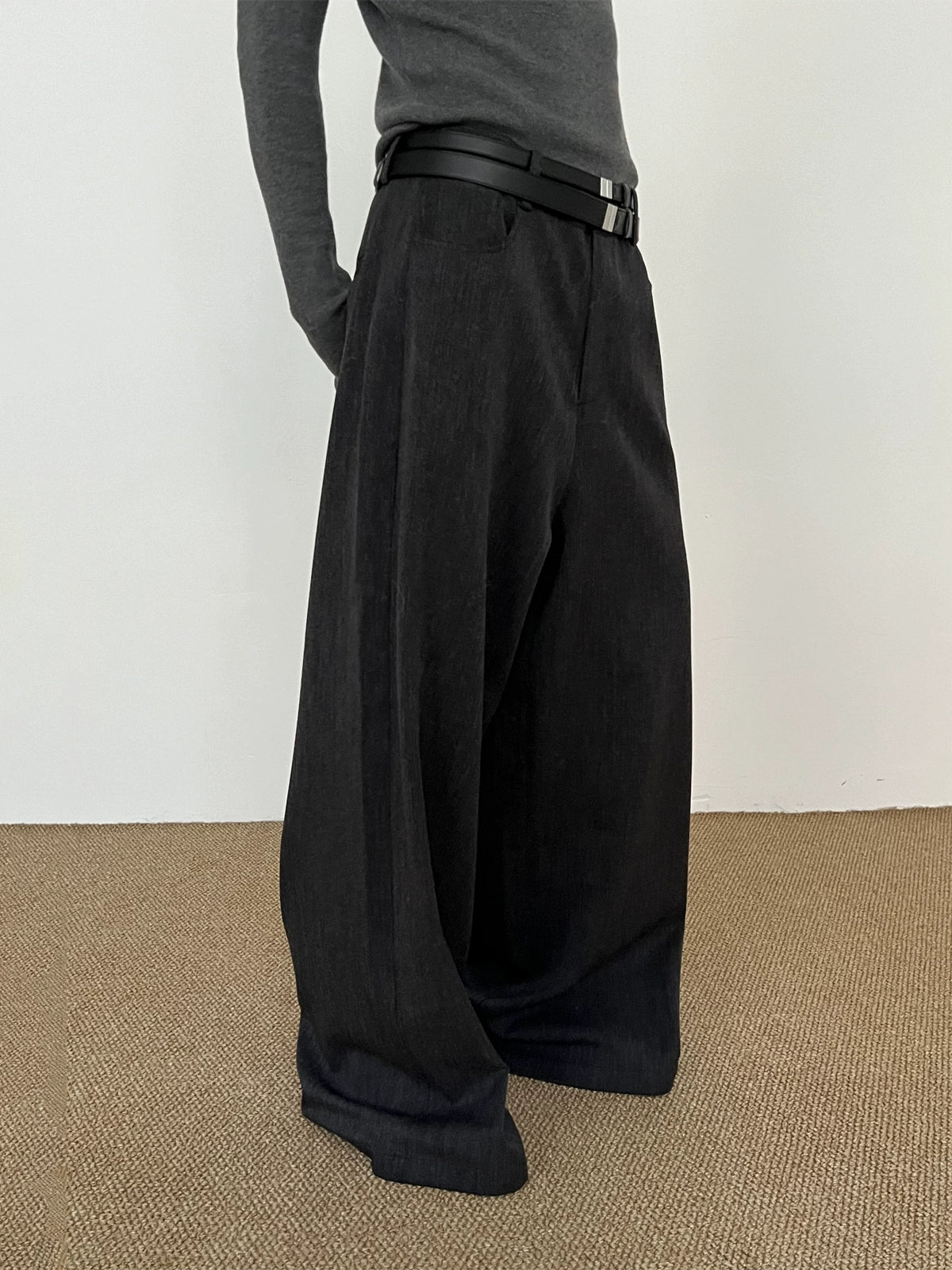 سروال فضفاض بقصة واسعة ومناسبة غير رسمية 