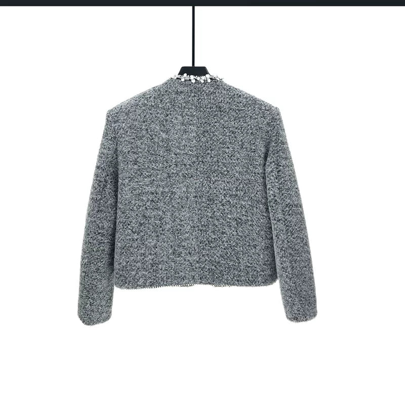 Tüy Kenar Cepli Yün Kısa Ceket 