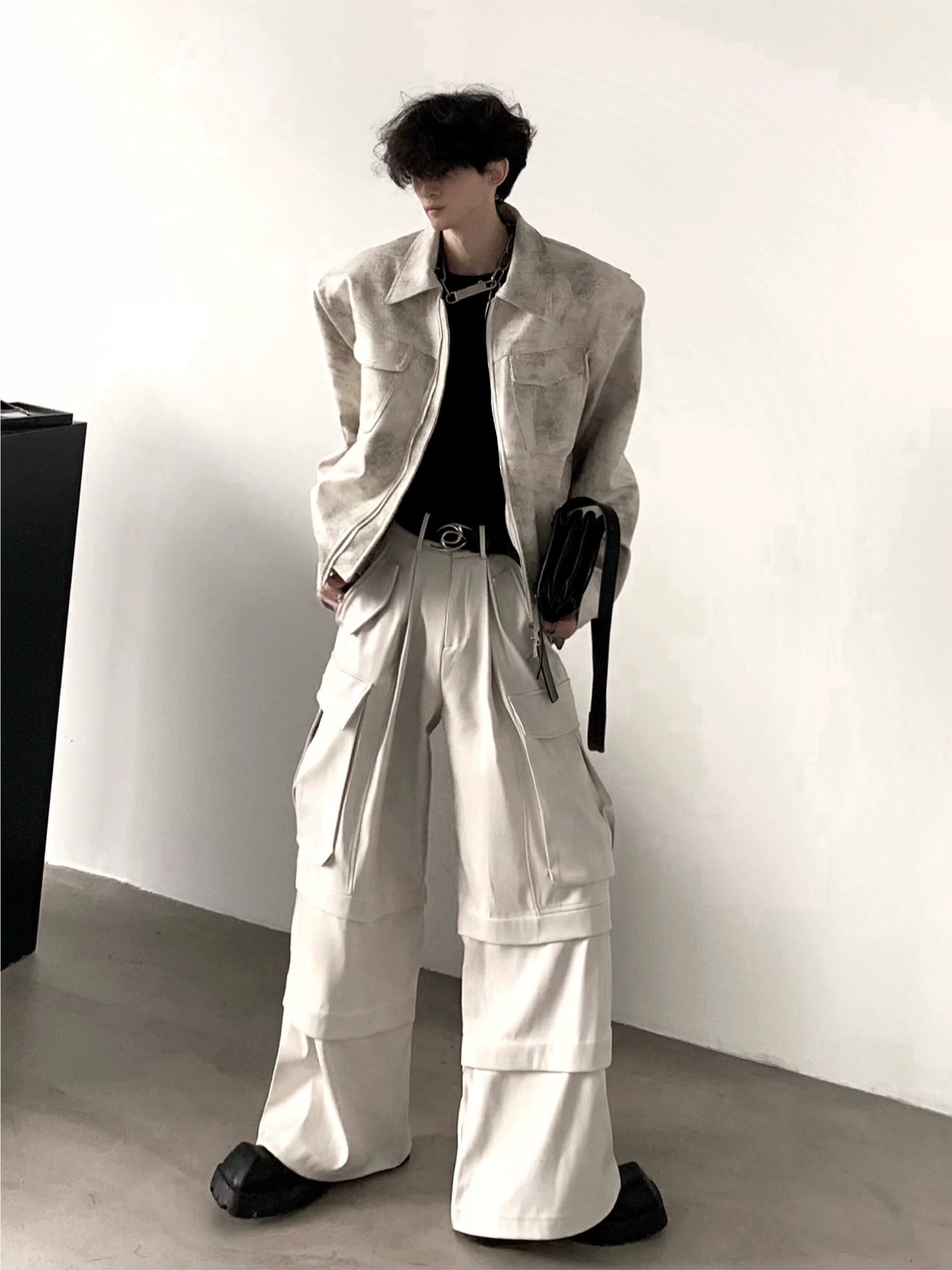 جاكيت جلد ملون مغسول مع وسائد كتف 