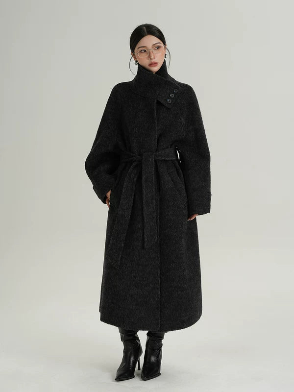 Пальто из длинной шерсти с воротником-стойкой и поясом 