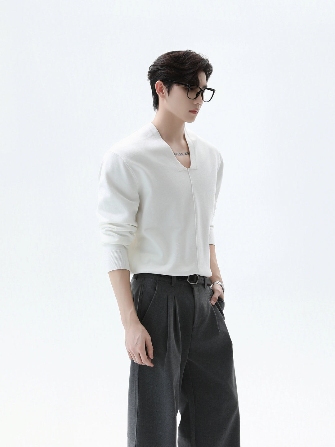 V-neck Long Sleeve Knit Pullover