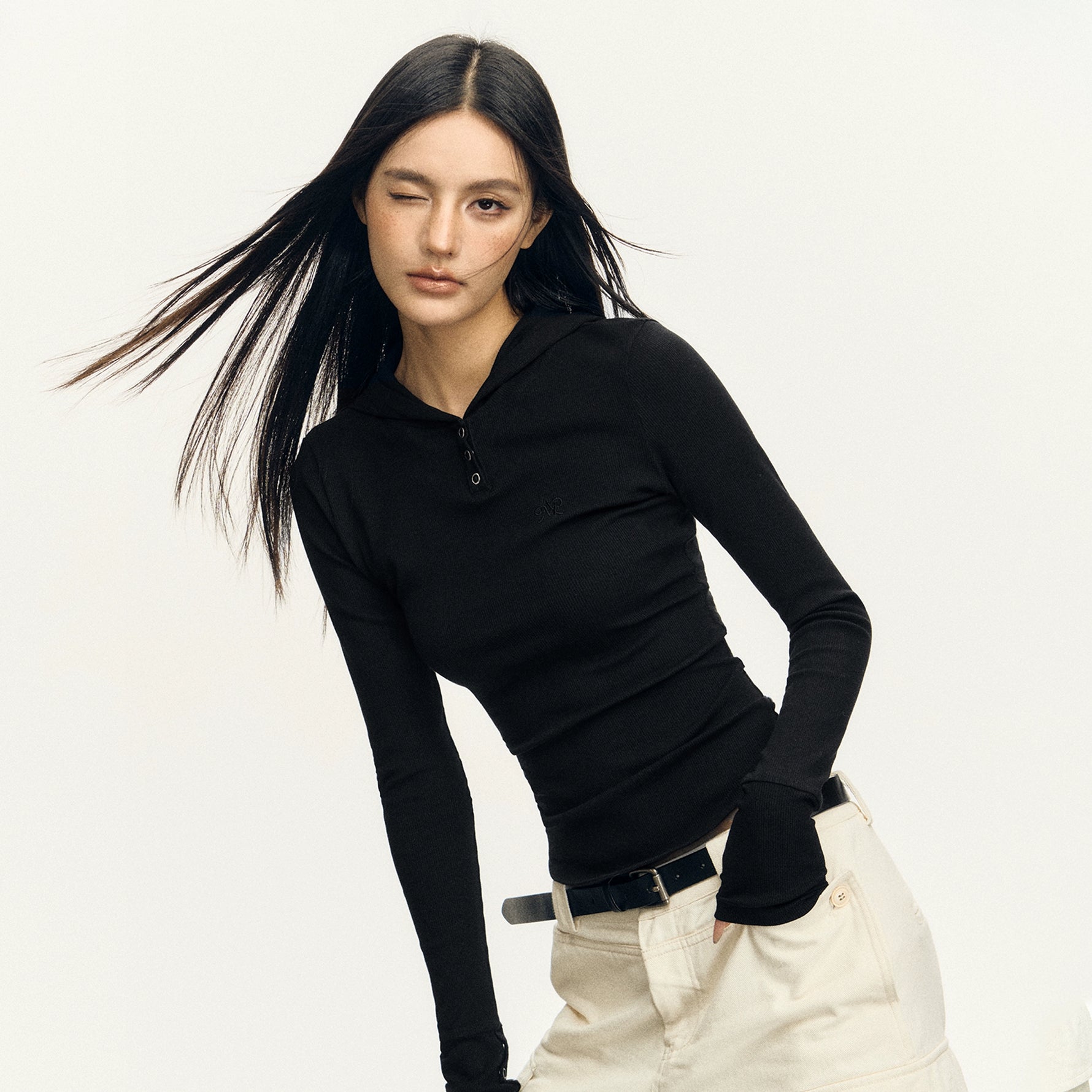 undefined,6083160563512,6083160563513,6083160563514,6083160563515