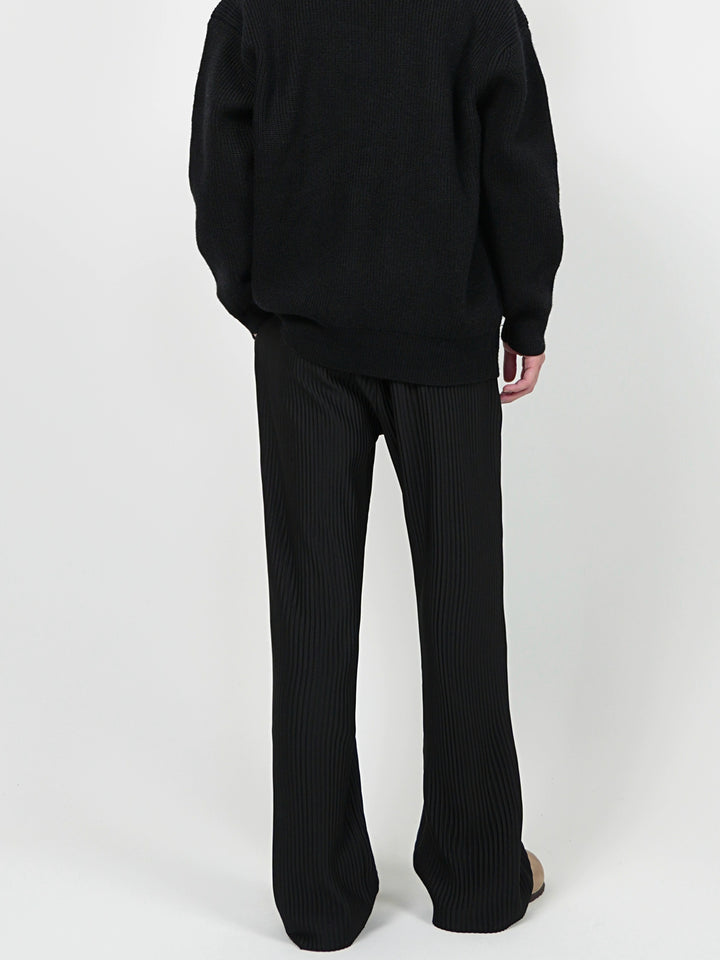 Black Slim-fit Pleated Trousers
