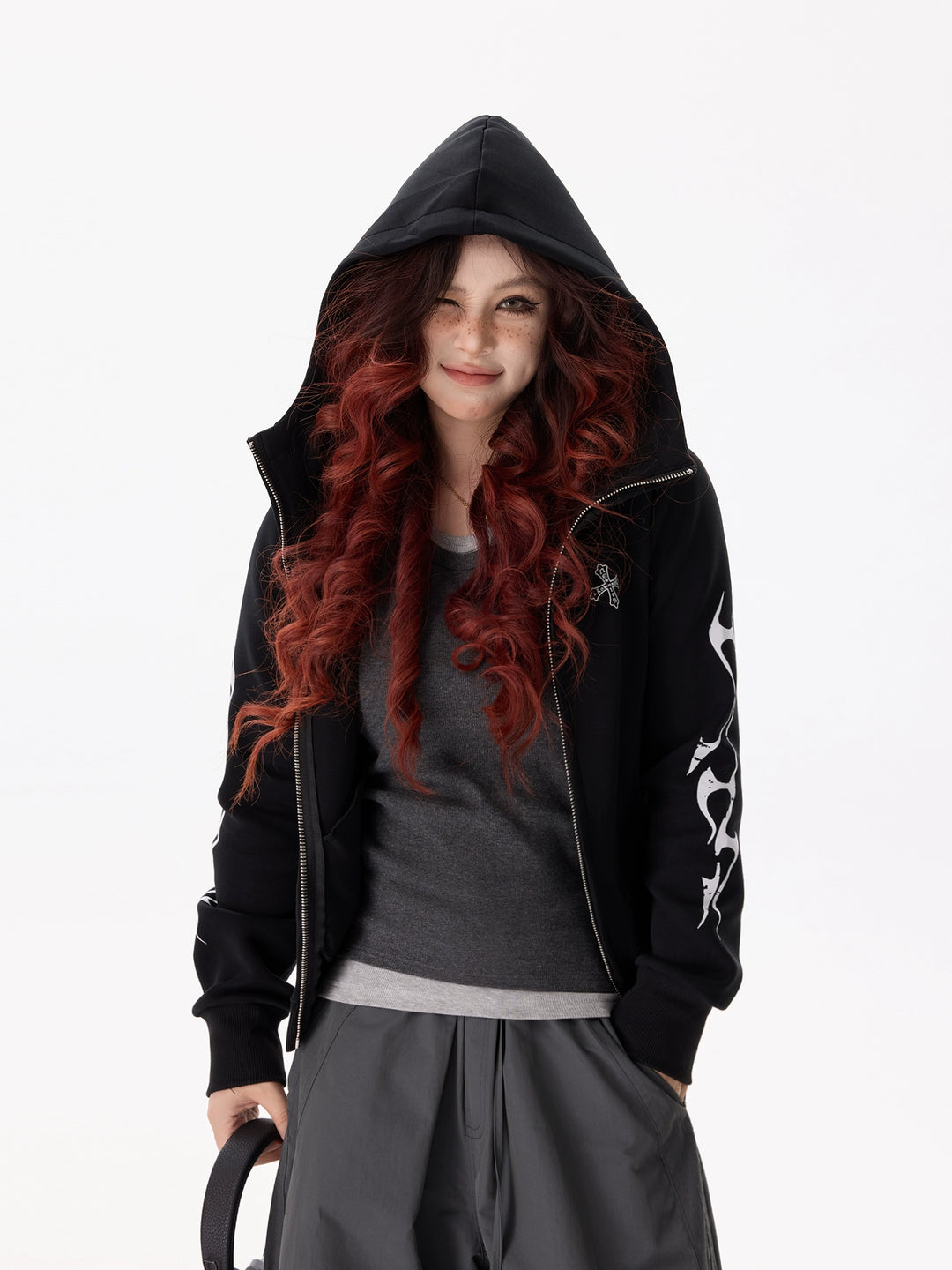 Sudadera gráfica ajustada con cremallera 