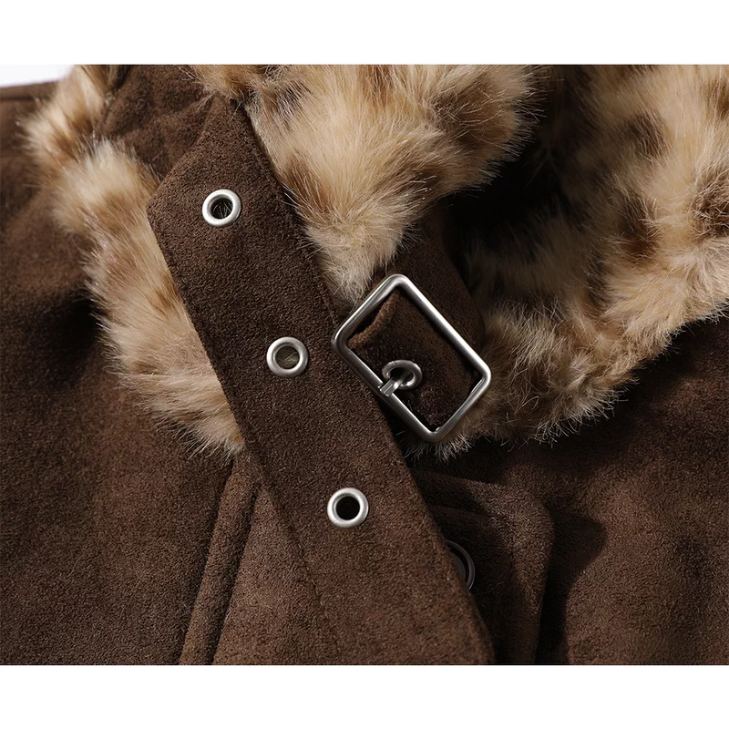 Chaqueta de ante forrada de forro polar con ribete de piel de leopardo 