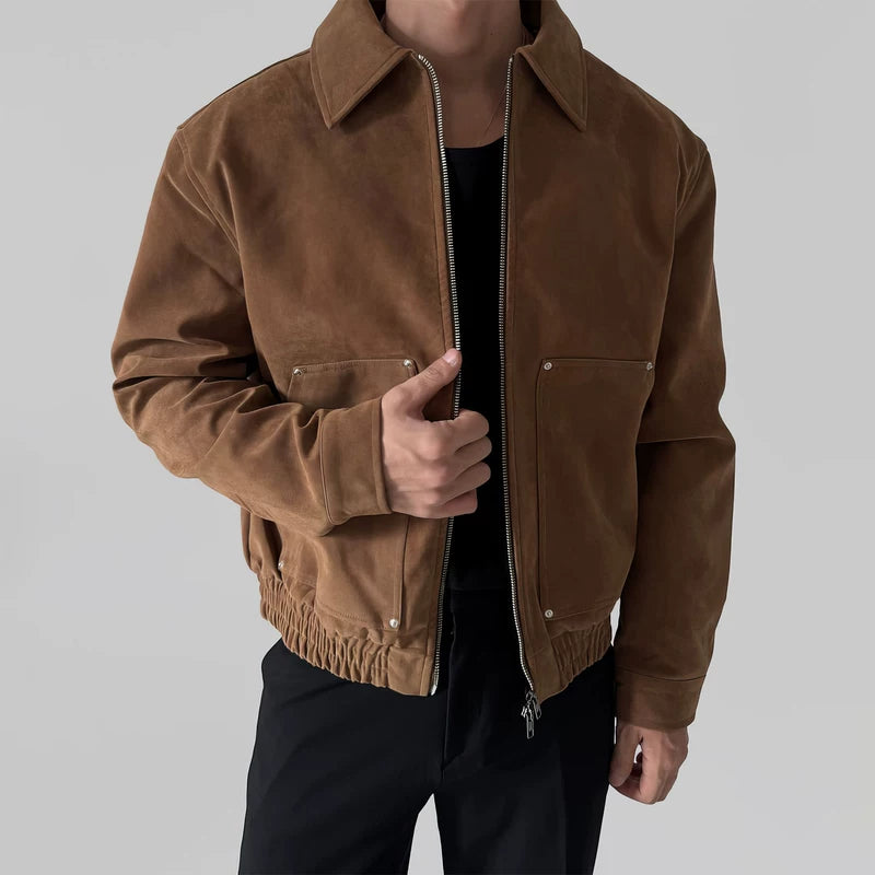 سترة قصيرة مزخرفة من جلد صناعي 