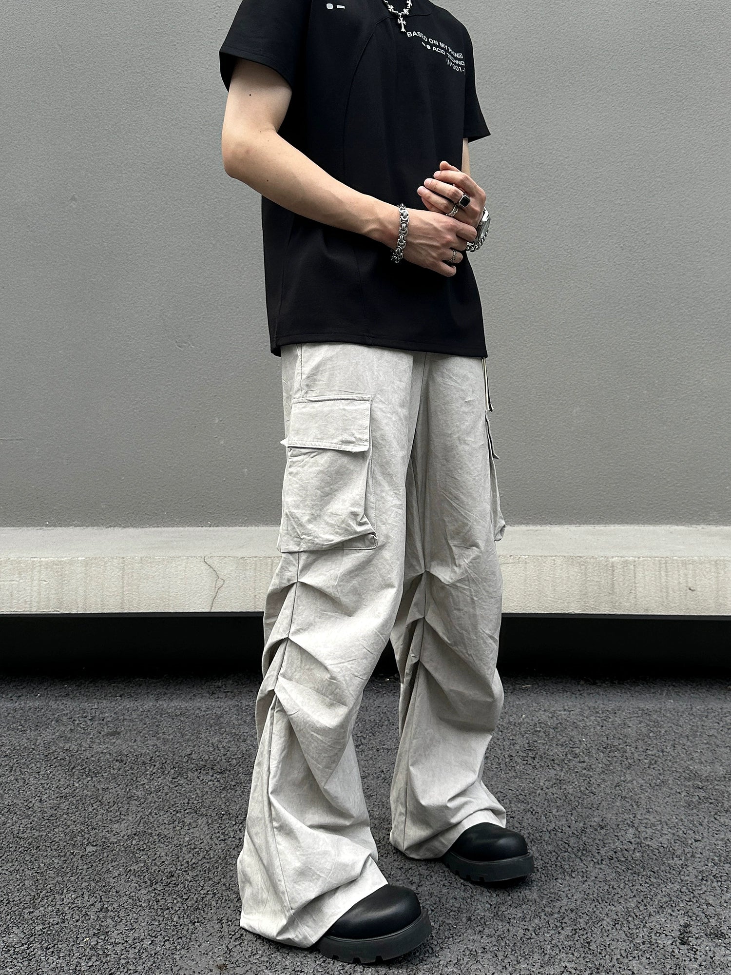 بنطلون واسع الساق بجيوب متعددة بليد 