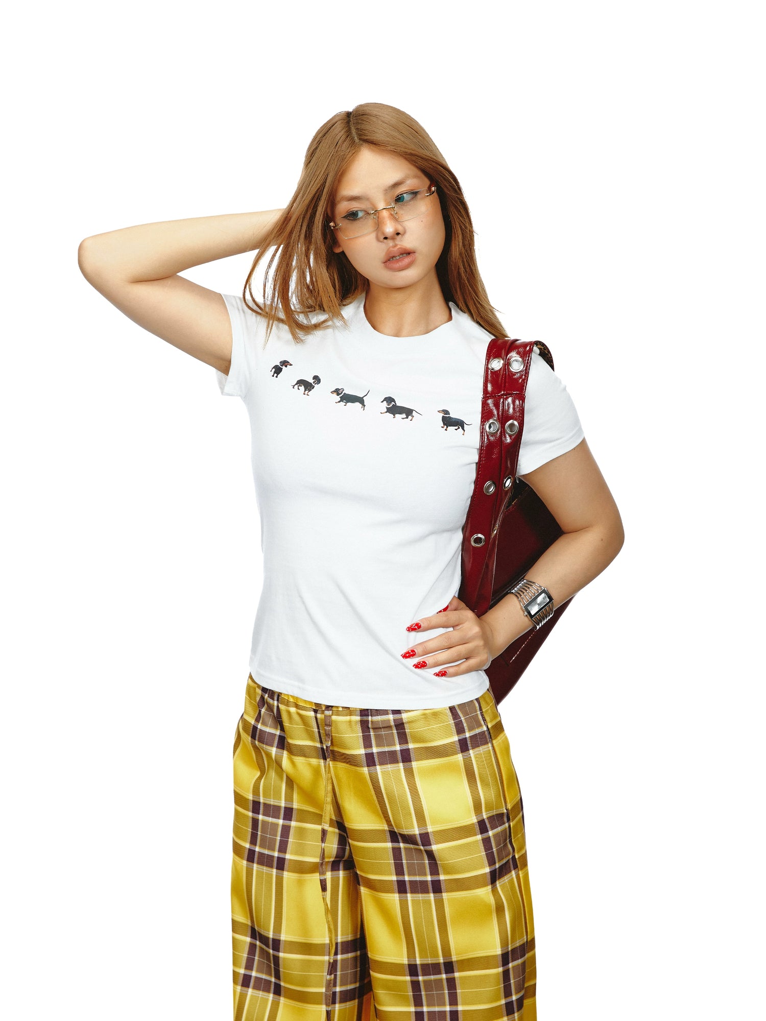 تي شيرت ضيق بطبعة داشهند 