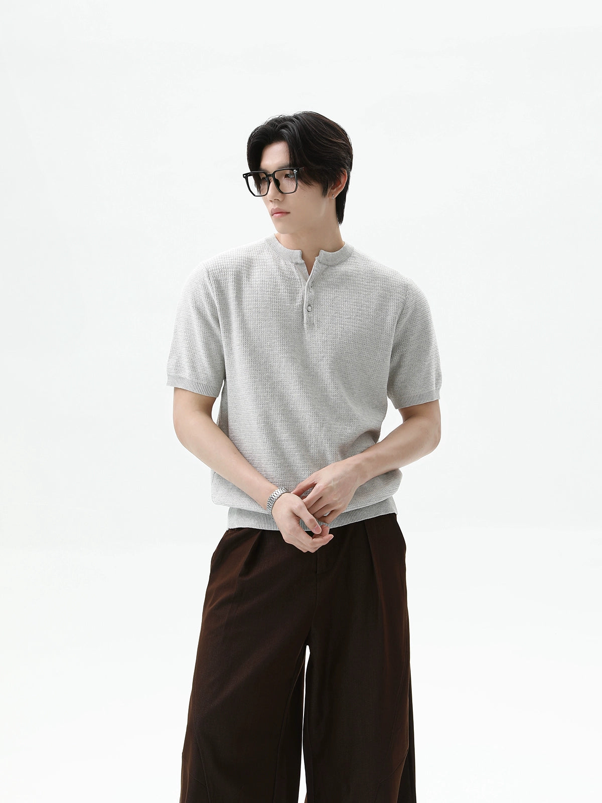 بلوزة قصيرة الأكمام من قماش الوافل كنيت هينلي 