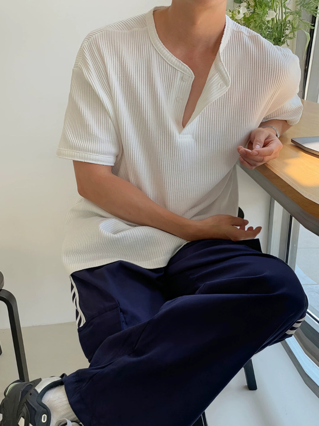 Pullover casual con colletto Henley a maniche corte 