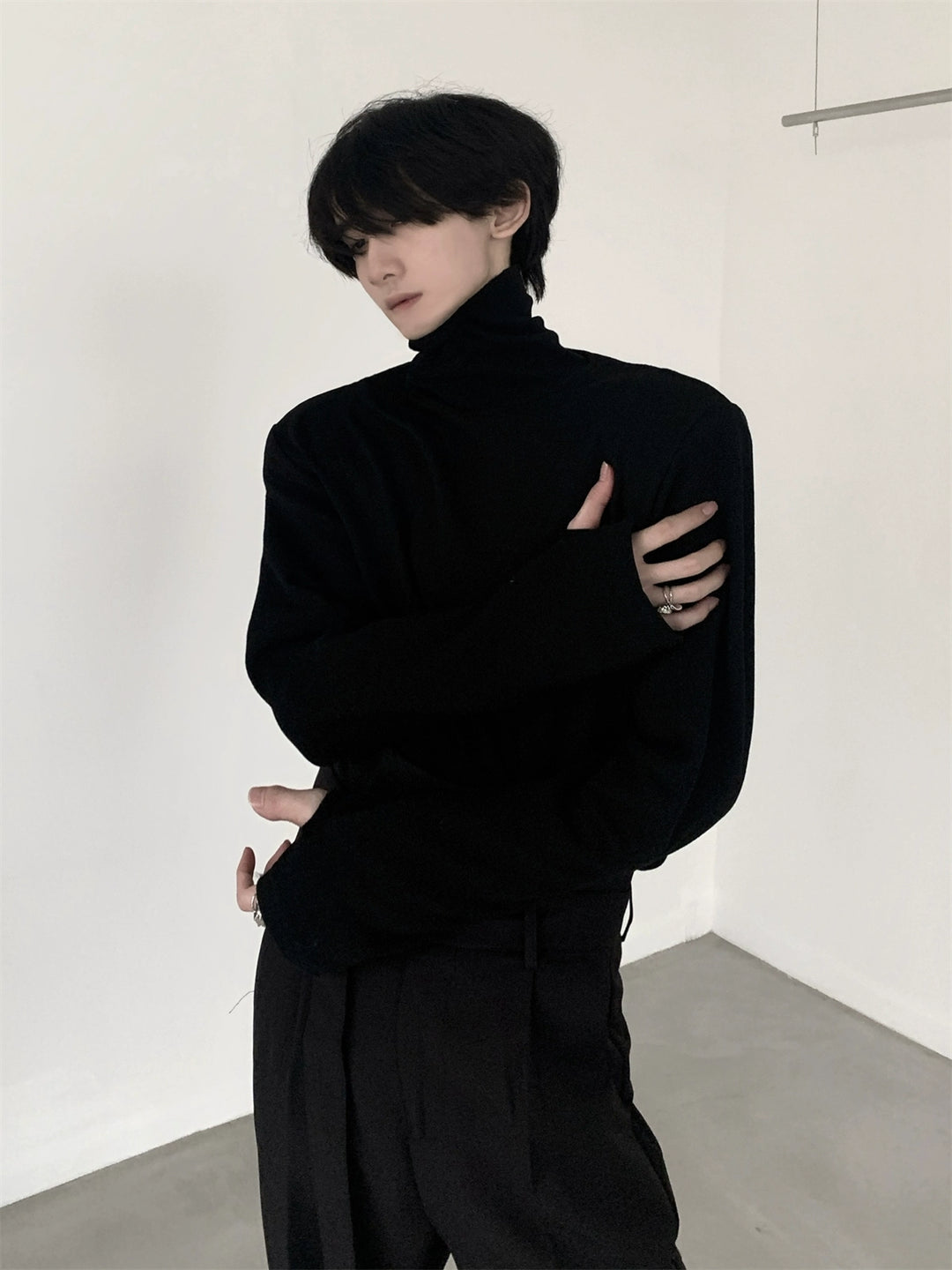 Camiseta de pullover de manga larga con cuello alto 