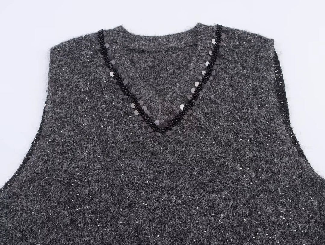 Sequined Neckline Knitted Vest
