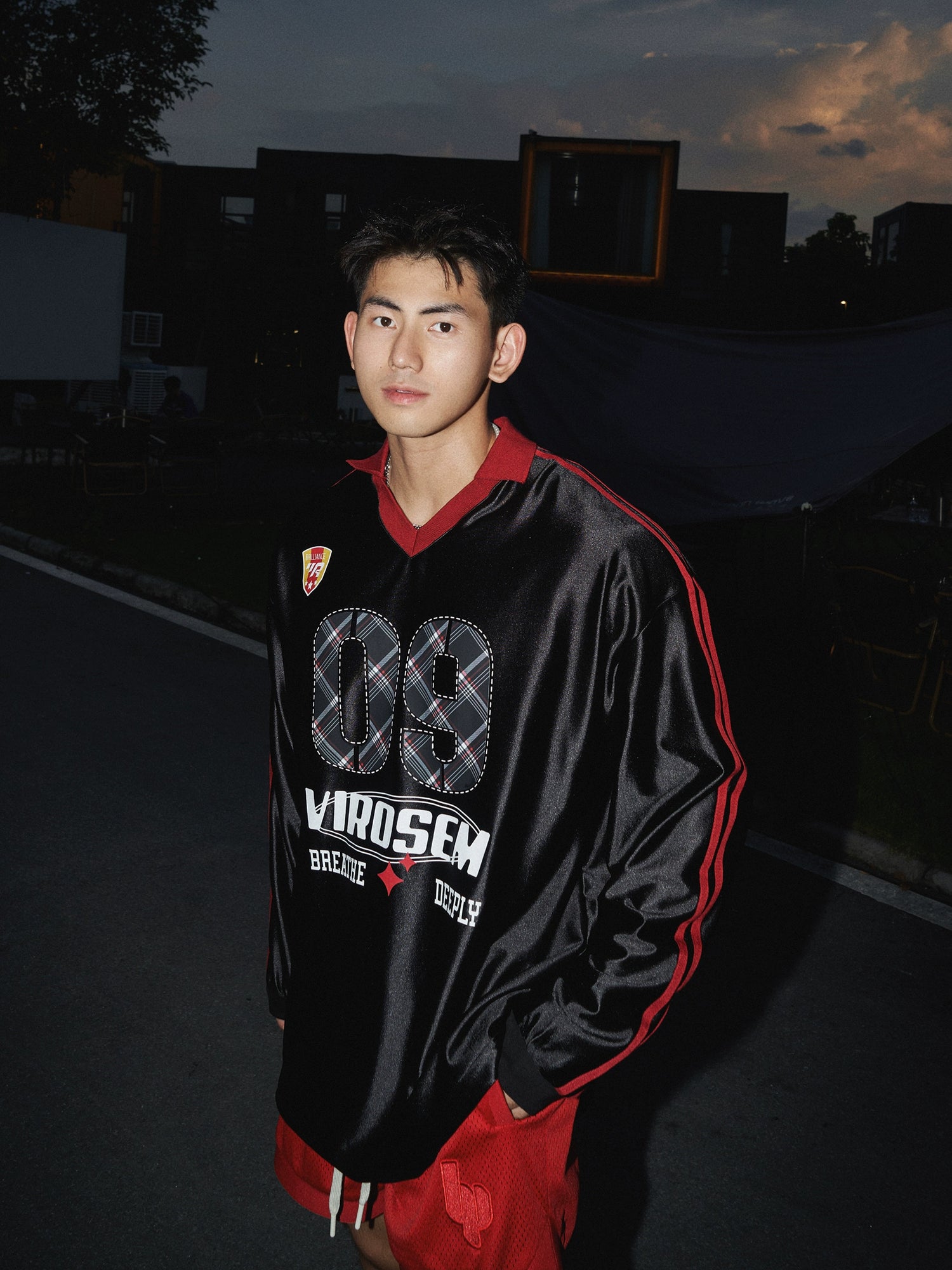 V-Ausschnitt Langarm Grafik Pullover Oberteil 