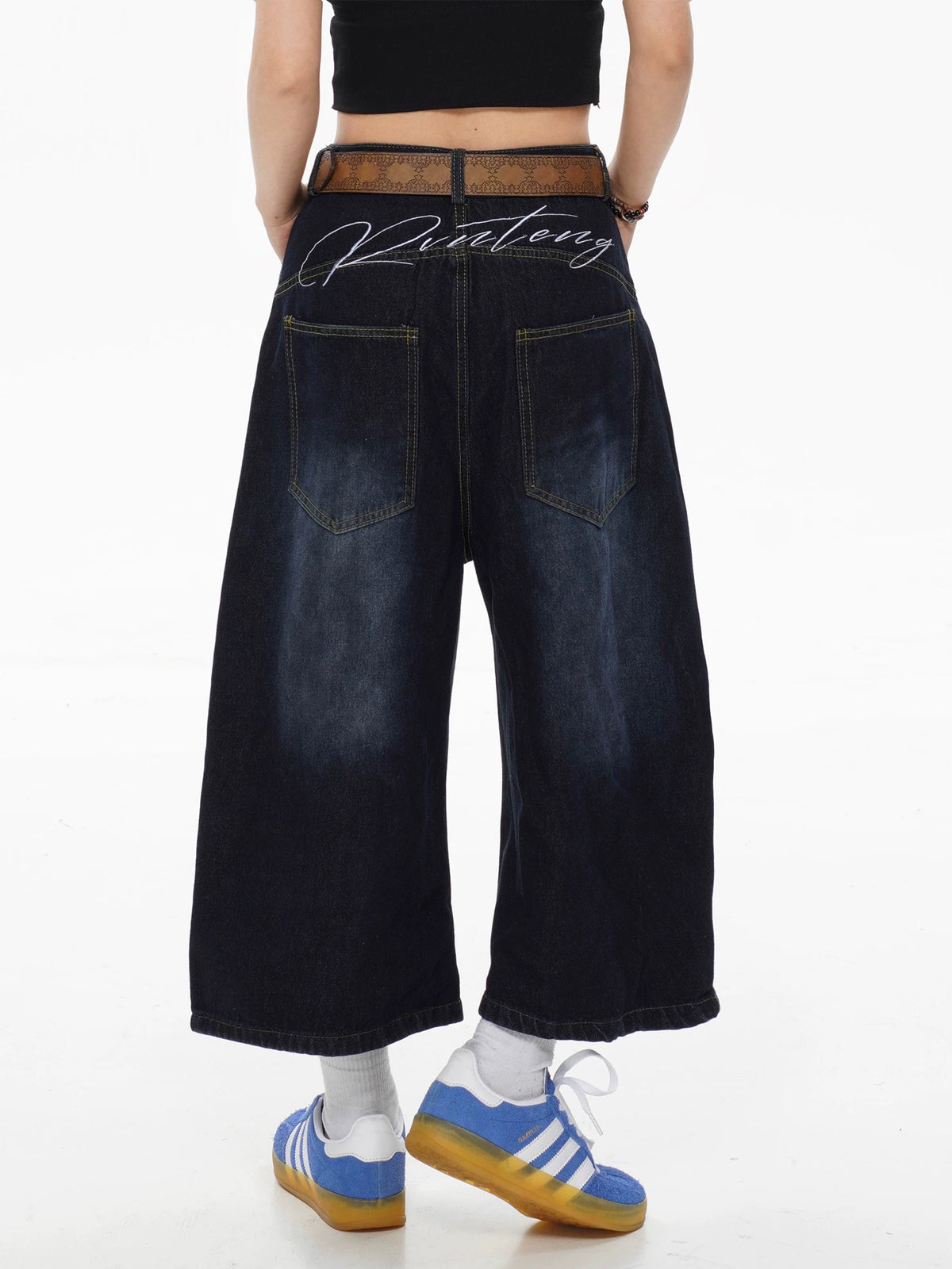 undefined,5749870657998,5904522639490,5904522639491,5904522639492,5904522639493,5915242738375