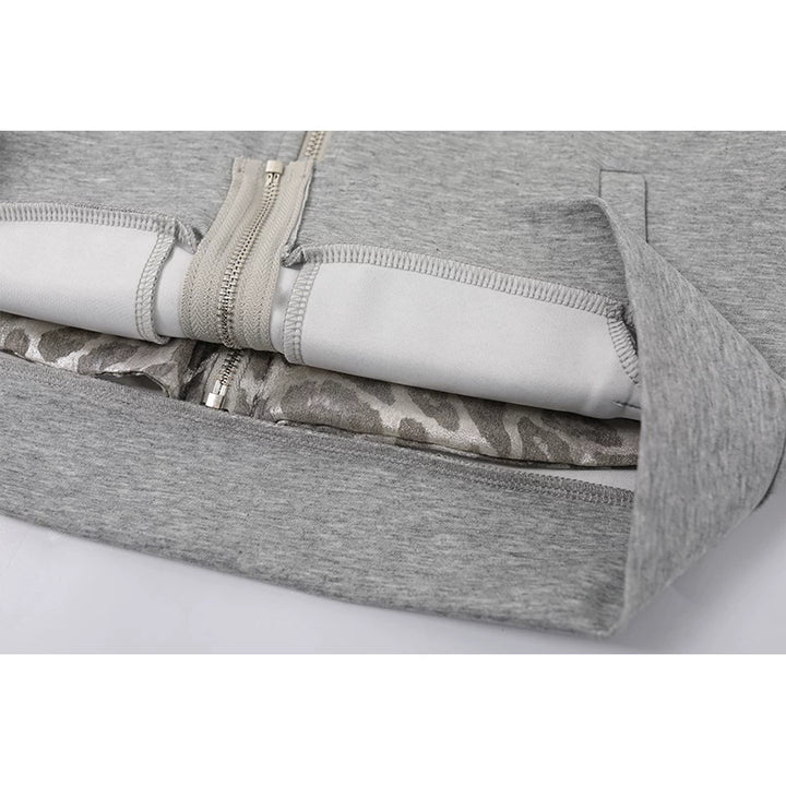 סווטשירט עם רוכסן ומעטפת מנמר 