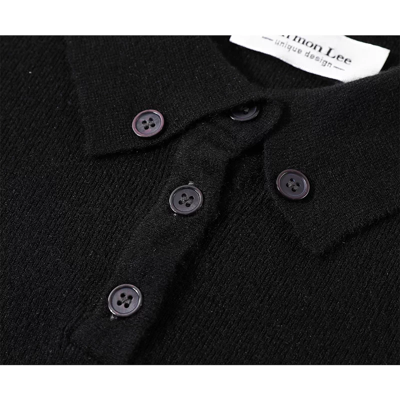 Ensemble de pull en tricot et jupe plissée 