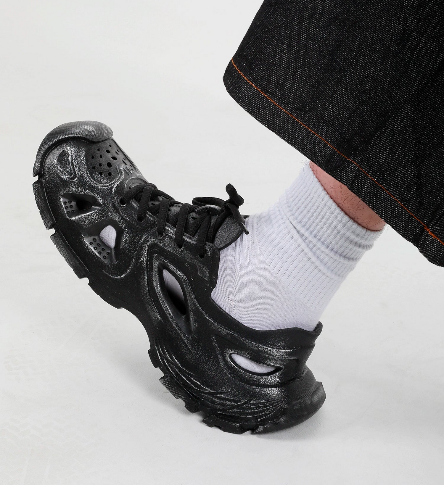 Hafif Dış Mekan Kalın Tabanlı Delikli Ayakkabılar 