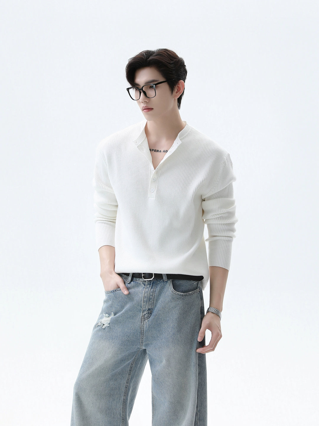 Ribbed Henley Collar Pullover