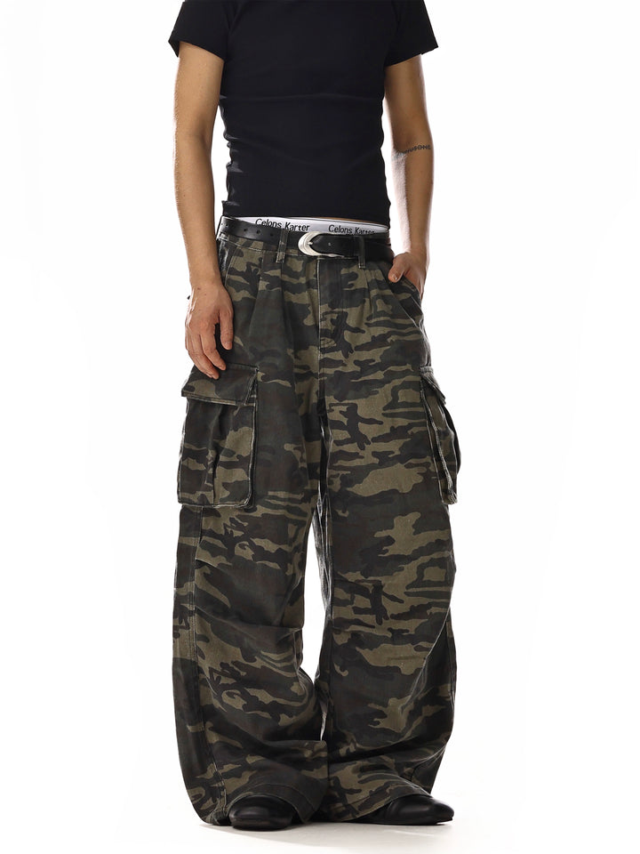 Camouflage Wide-Leg Cargo Pants