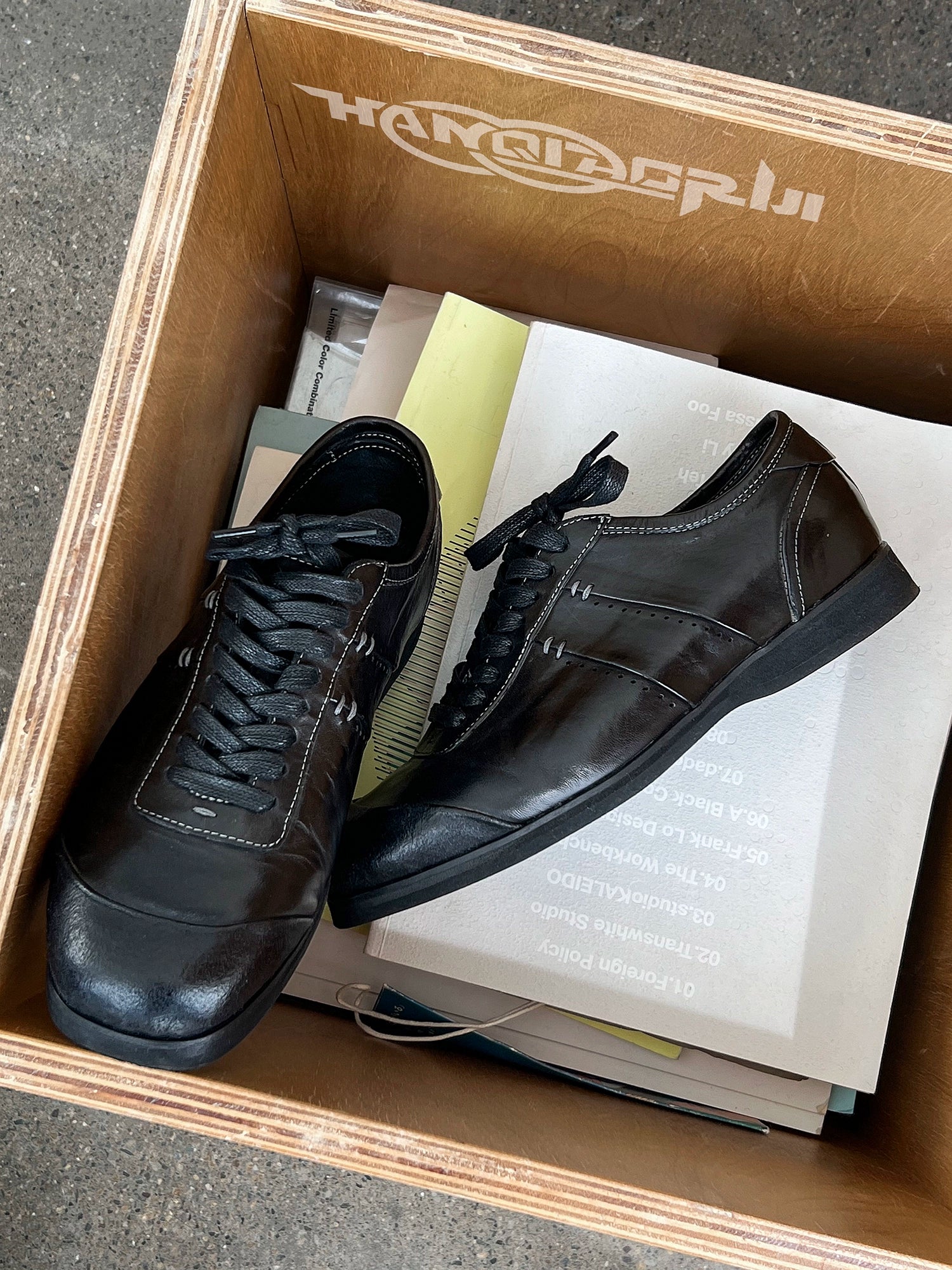 Yıkanmış At Derisi Kare Burun Antrenman Ayakkabıları 