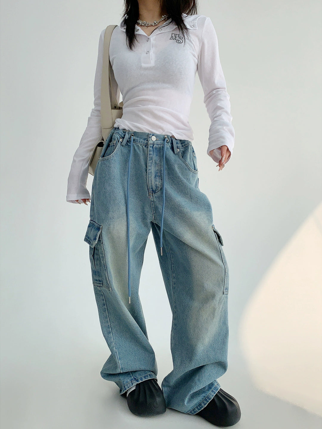 Loose Wide-Leg Cargo Jeans