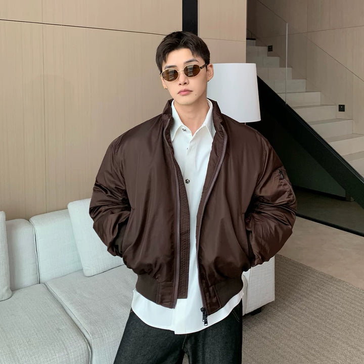 Jaqueta Bomber com Gola Alta em Satin Repelente à Água 