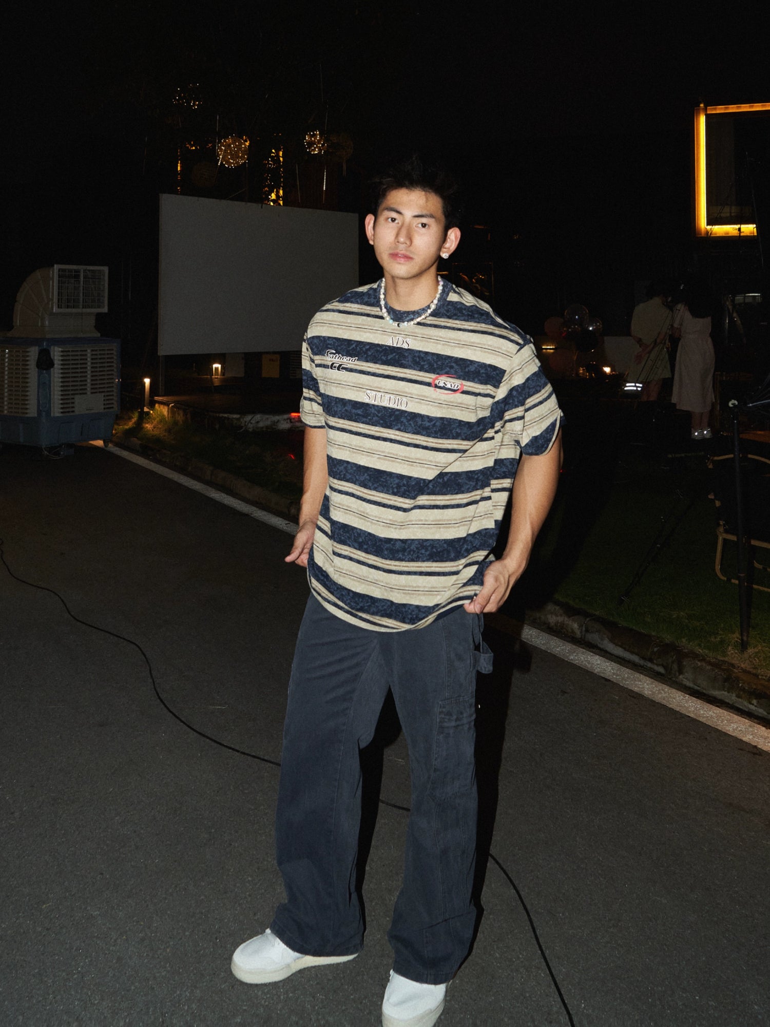 Camisa de pullover casual suelta desgastada a rayas 