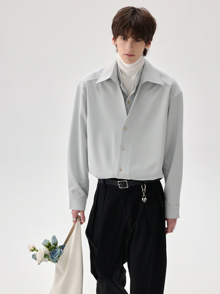 Chemise à manches longues avec col superposé résistant aux plis 