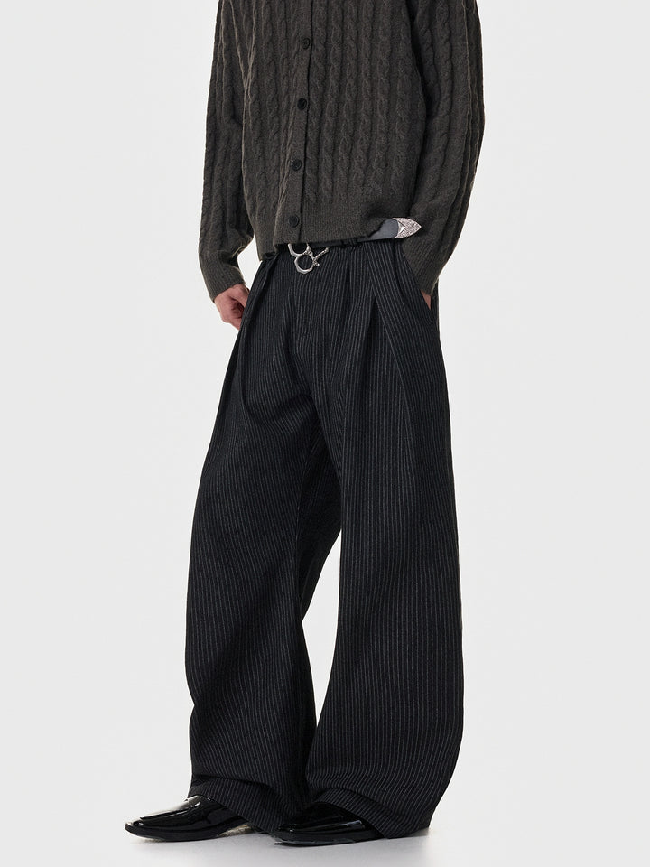 Pantalons en denim à larges jambes à rayures à trois plis 