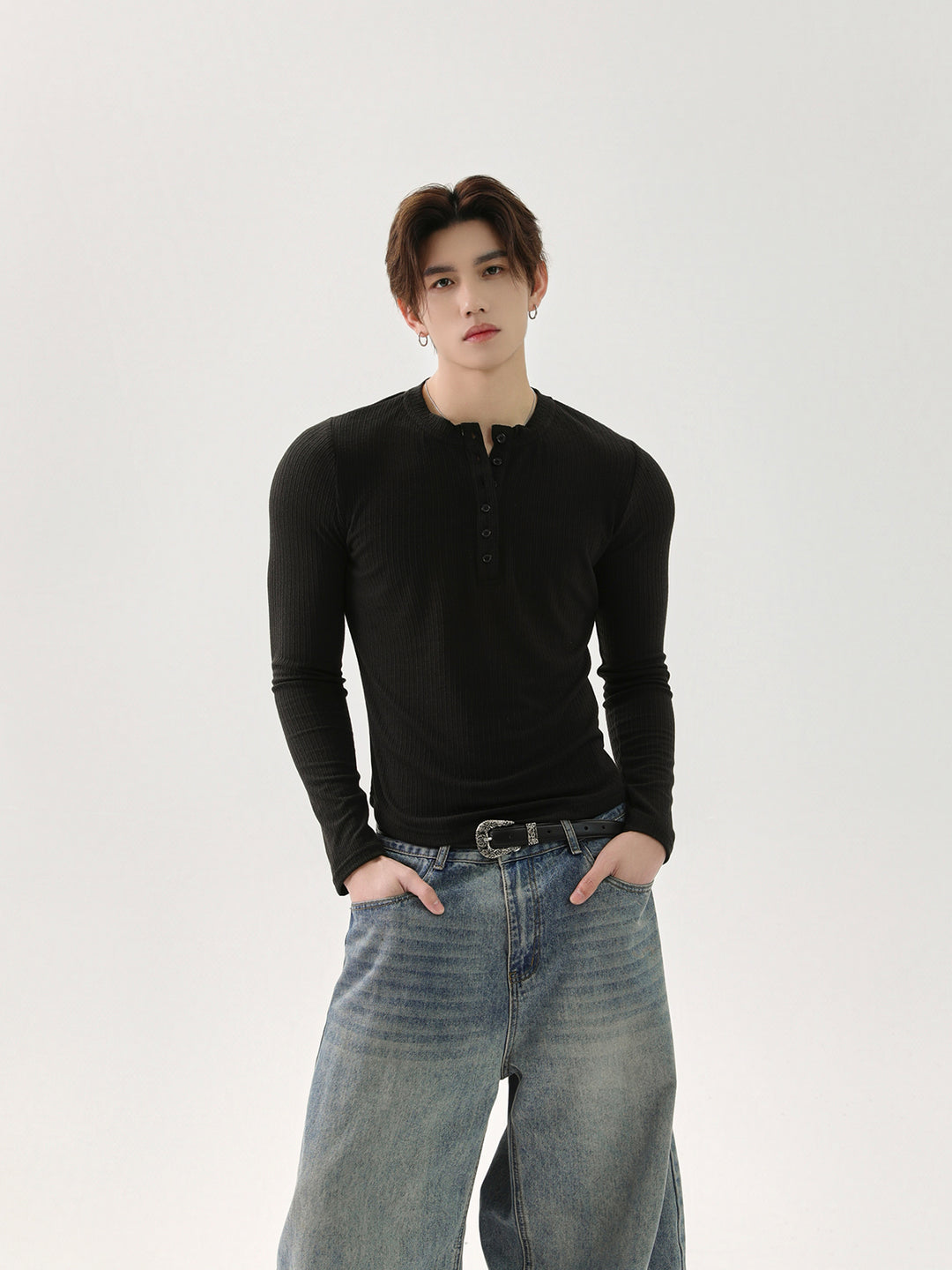 Slim Fit Ribbed Long-Sleeve Pullover