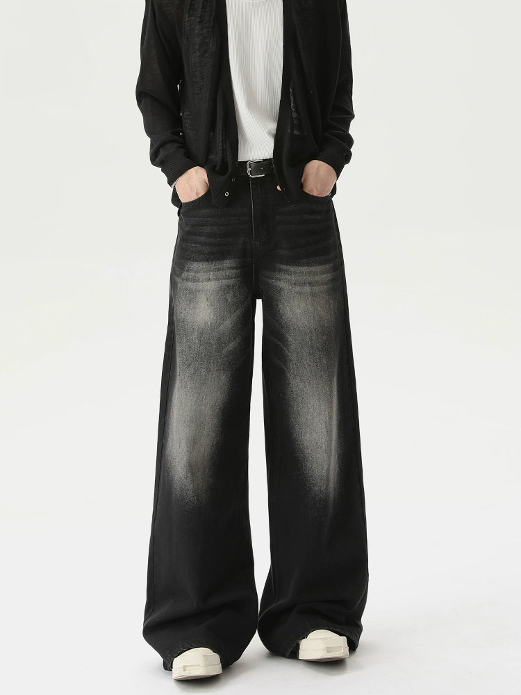 Wide-leg Straight Jeans