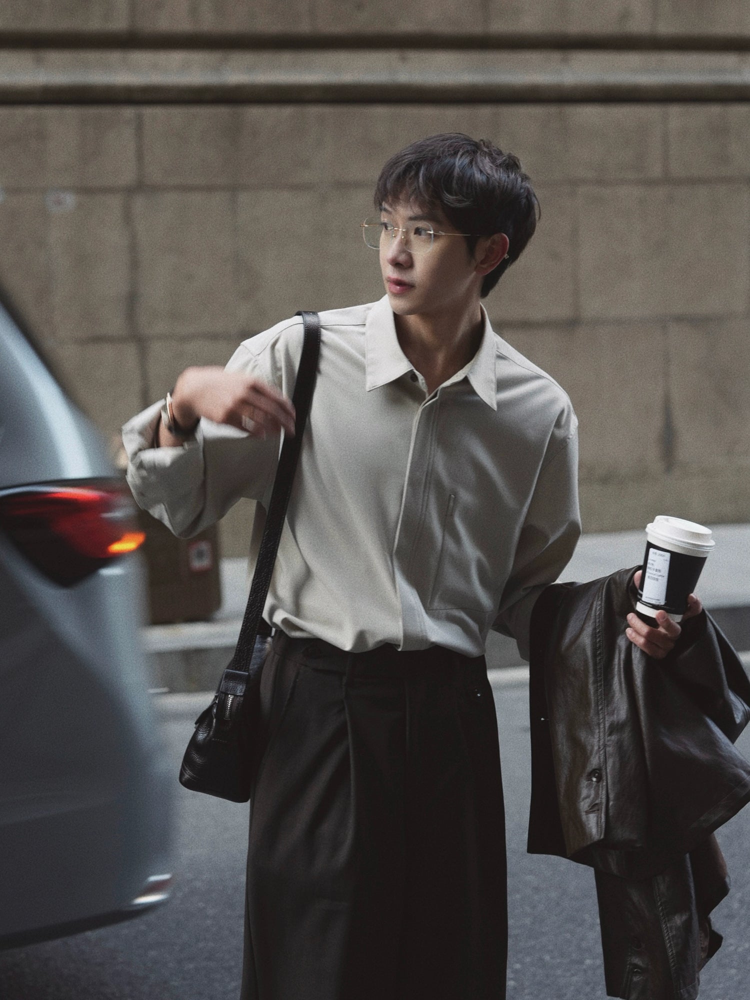 Button-down Long-sleeved Shirt