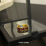 undefined,5906032792353