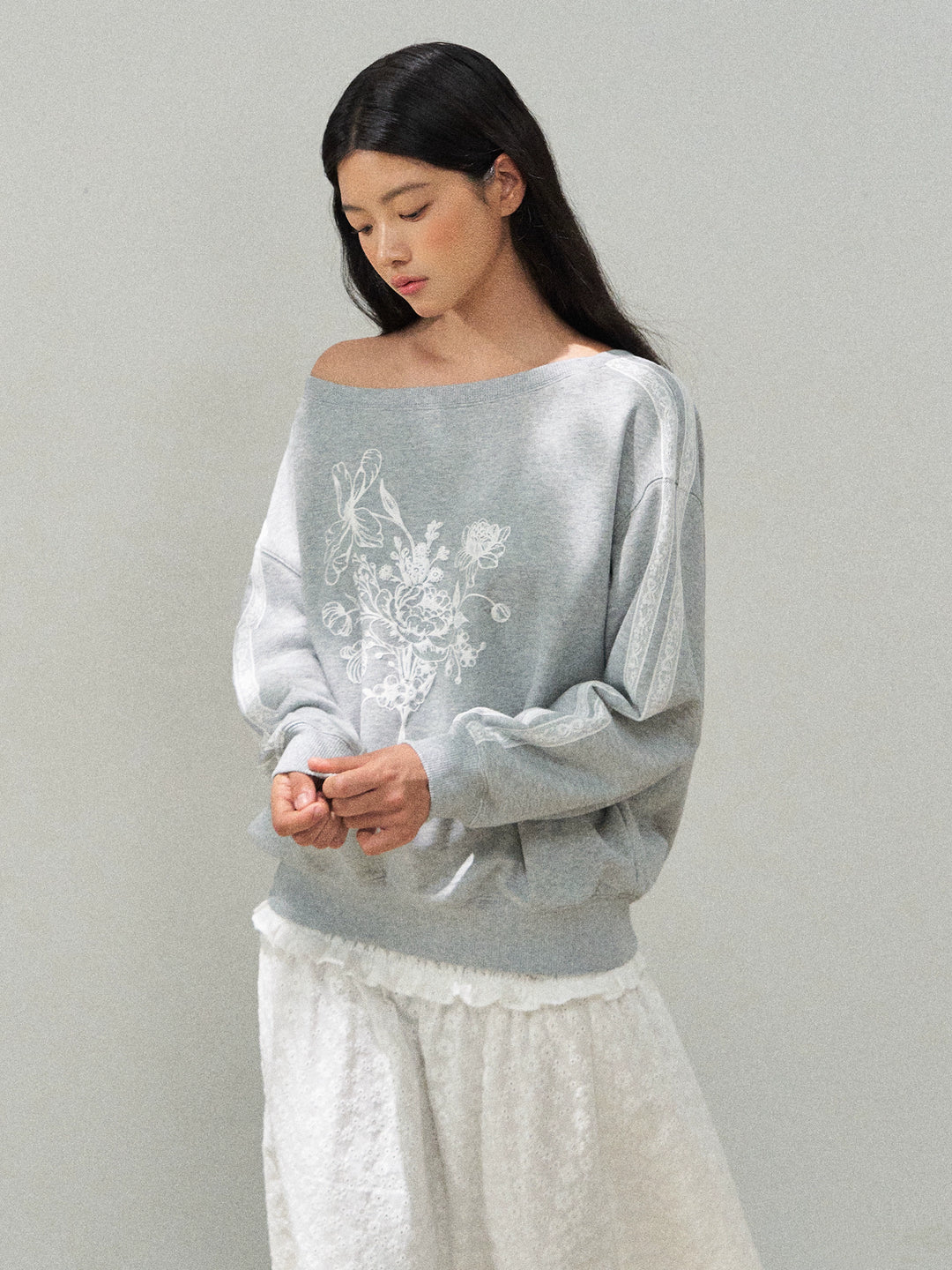 Retro Off Shoulder Floral Sweatshirt