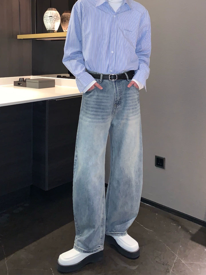 Wide-leg Straight Jeans