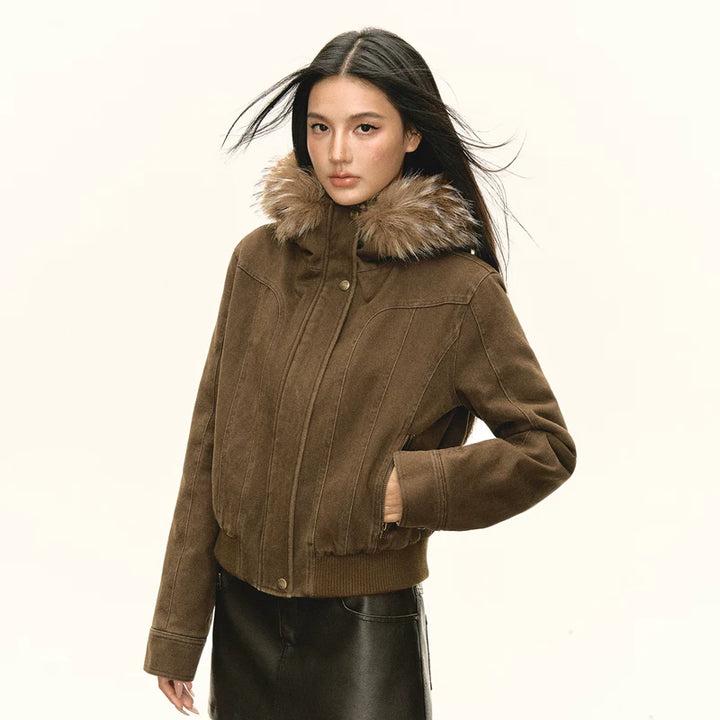 Veste en duvet à capuche en fausse fourrure 