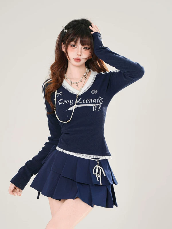 بلوزة محبوكة بأكمام طويلة على شكل V 