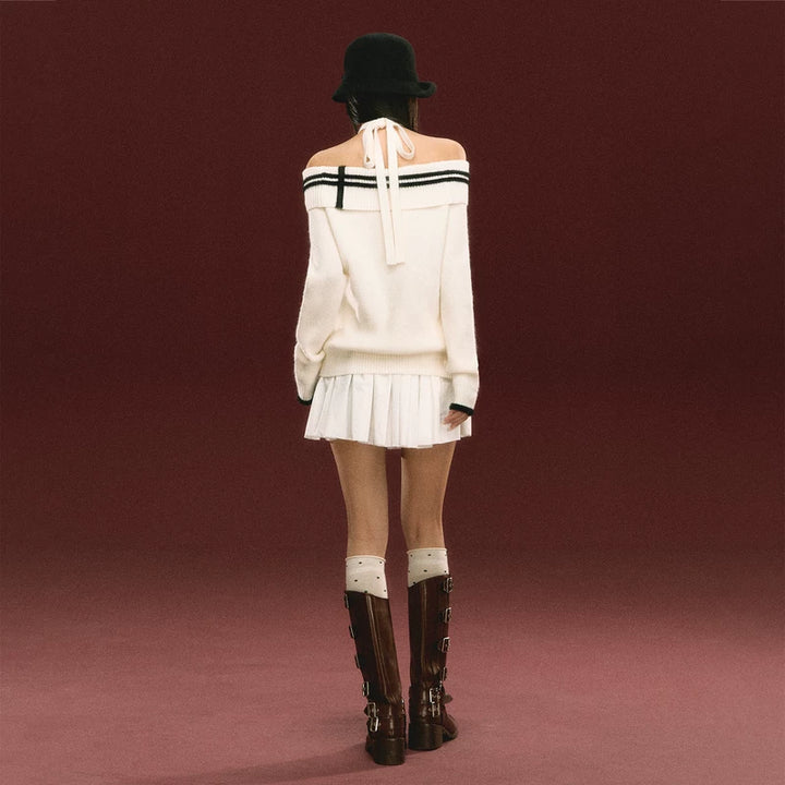 Svetr s odhalenými rameny 