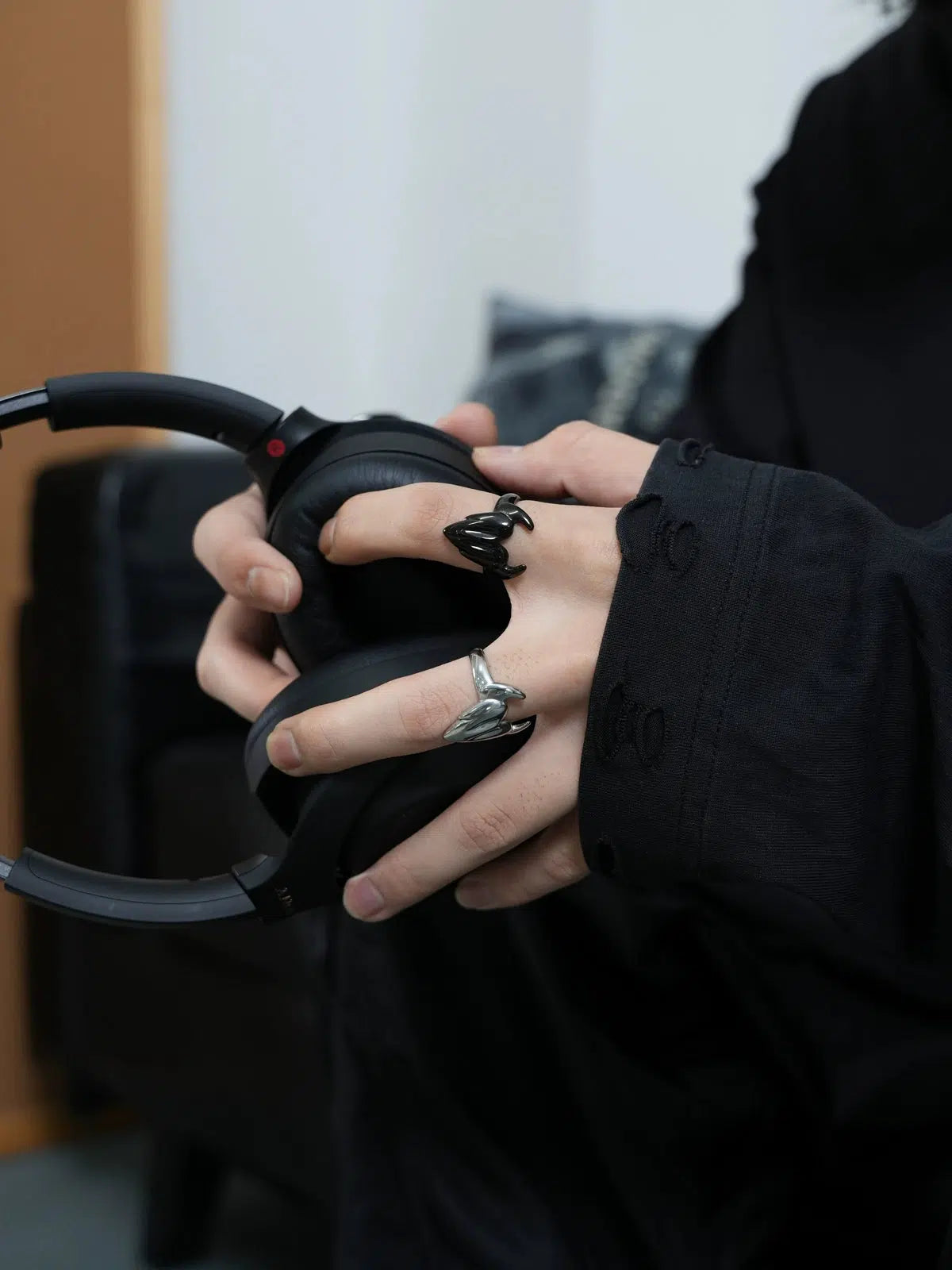 Gothic Style Heart Ring