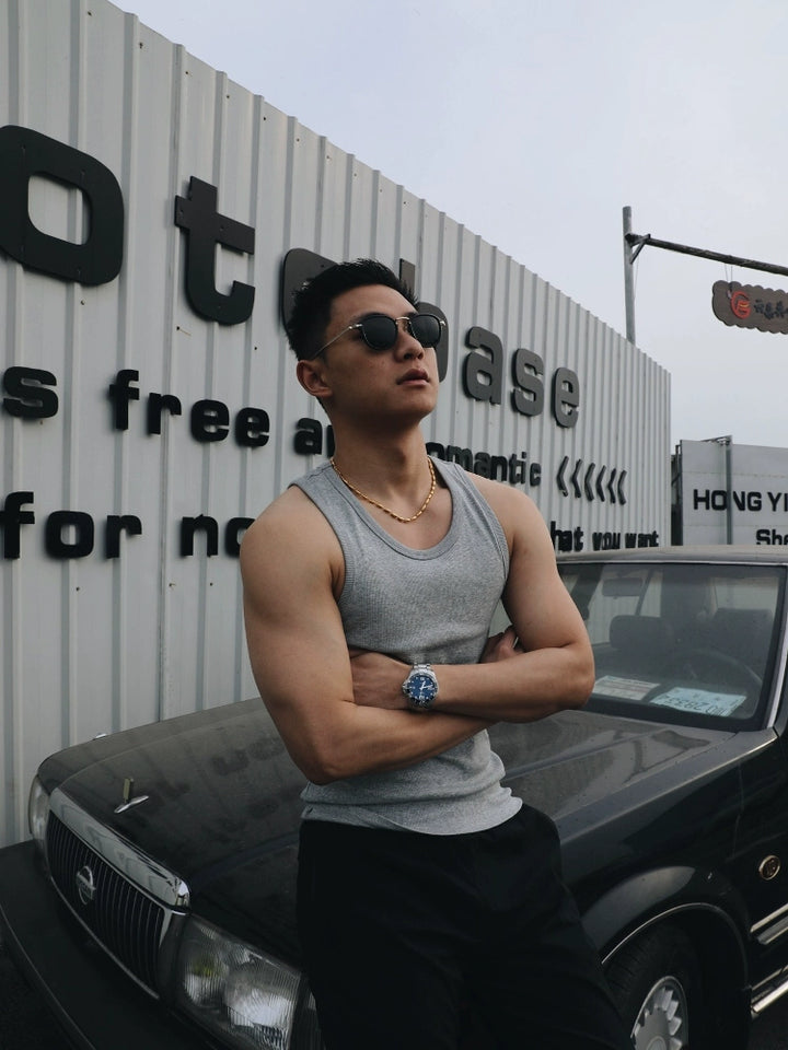 Ribbet ærmeløs slim fit pullover vest 