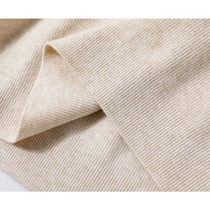 بلوزة محبوكة برقبة دائرية 