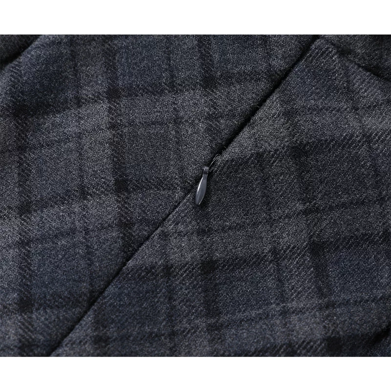 חצאית מיני A-Line מצמר משובץ עם חגורה 