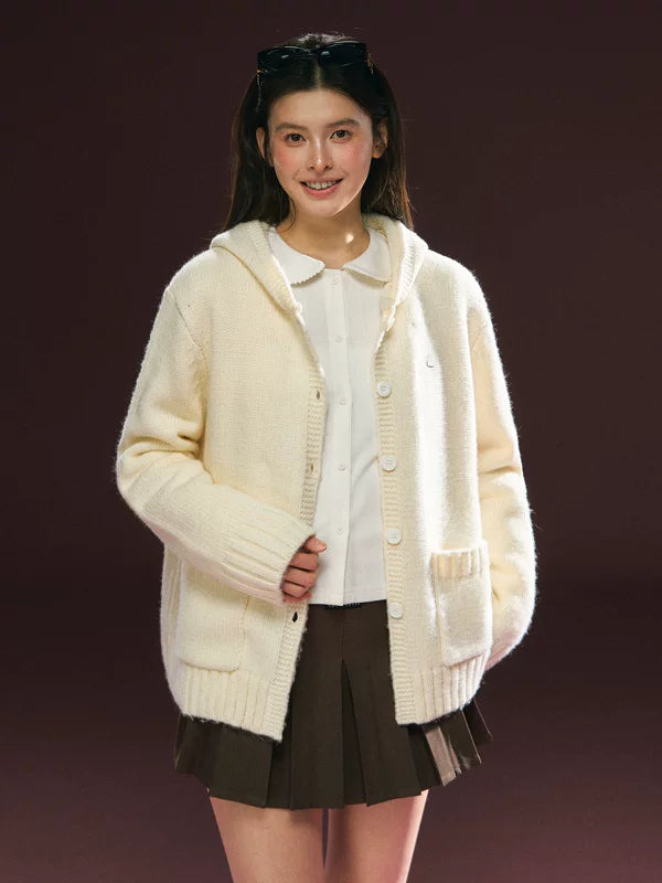 Cardigan in maglia con bottoni e cappuccio 
