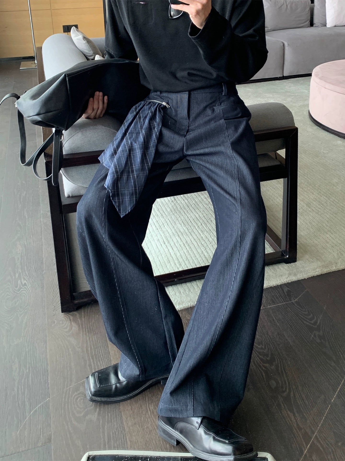 بنطلونات مستقيمة واسعة الساق فضفاضة وعصرية 