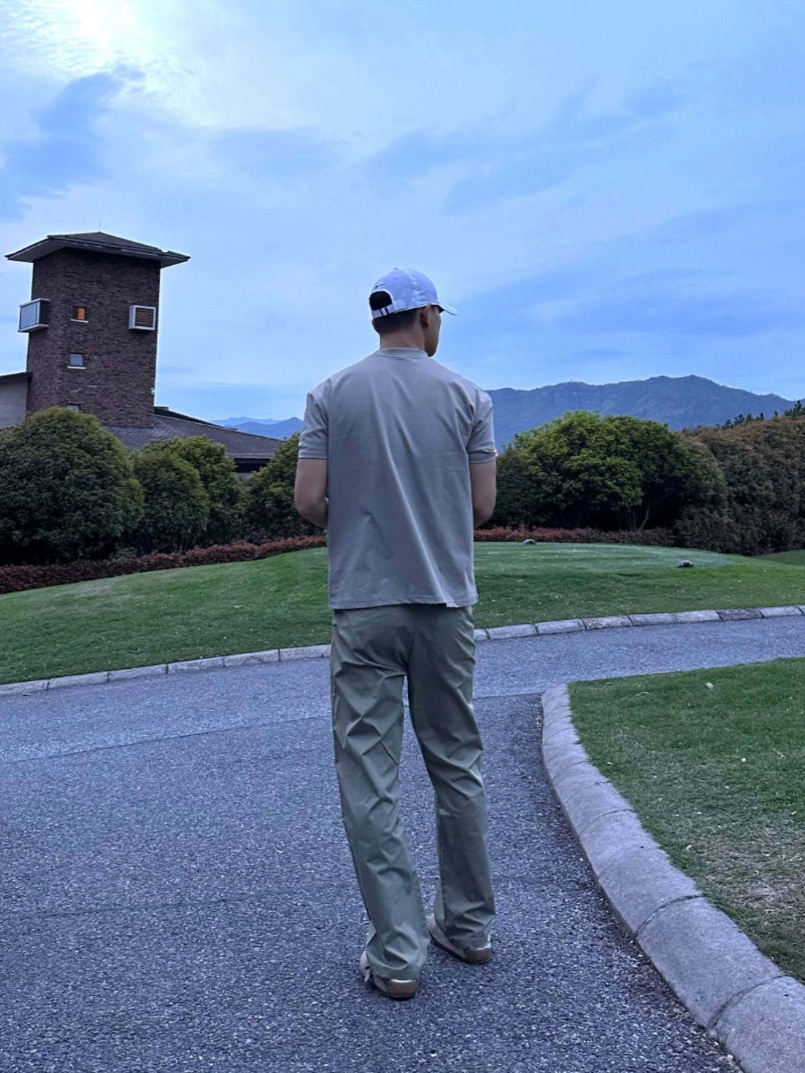 Schnell trocknendes, tailliertes Rundhals-T-Shirt 