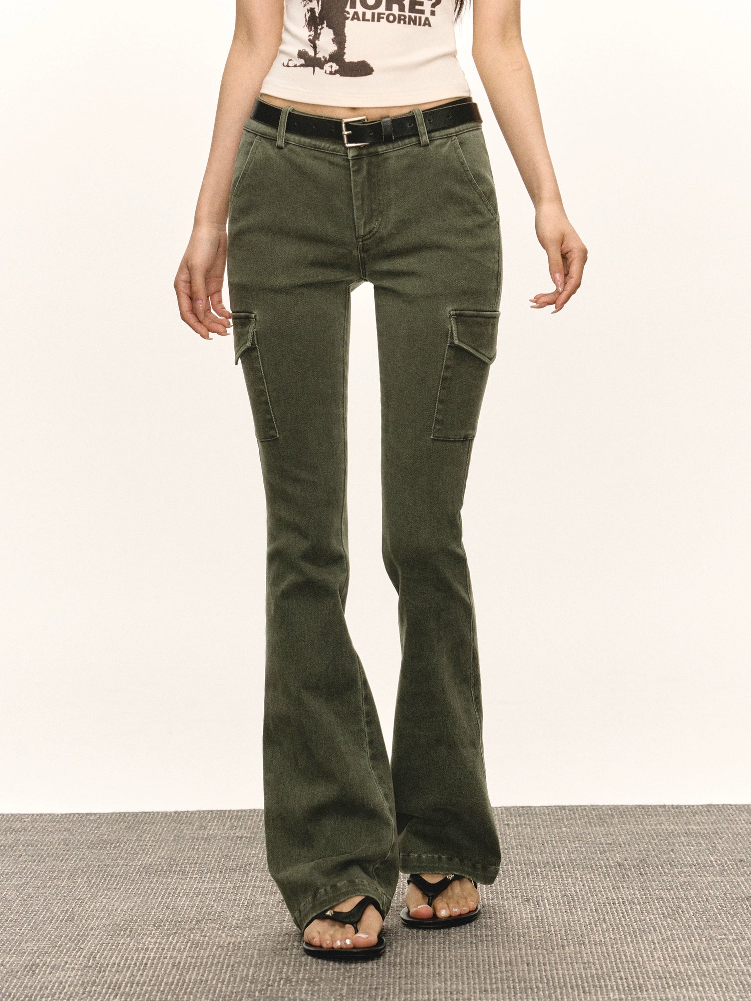 Pantaloni cargo a gamba svasata lavati retro 