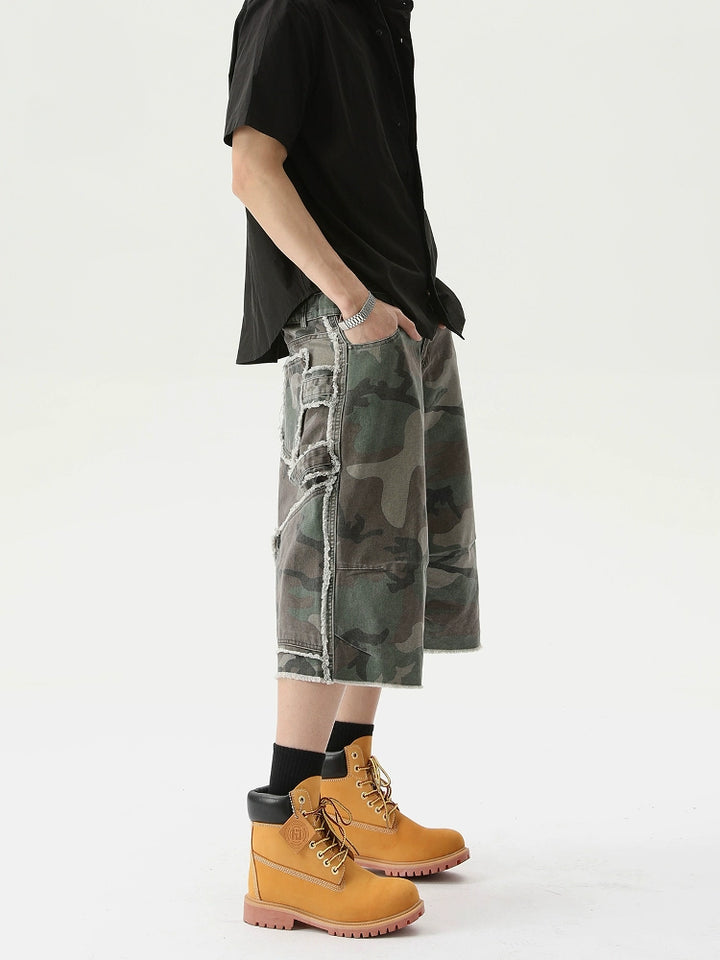 Camouflage Cropped Cargo Shorts