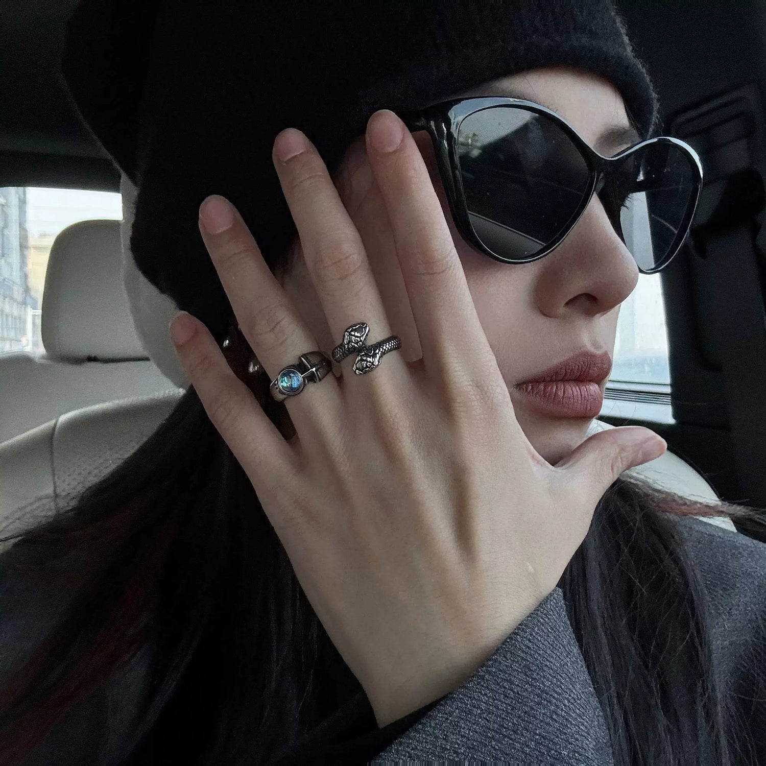 خاتم زهرة الصليب من حجر القمر الثعباني 