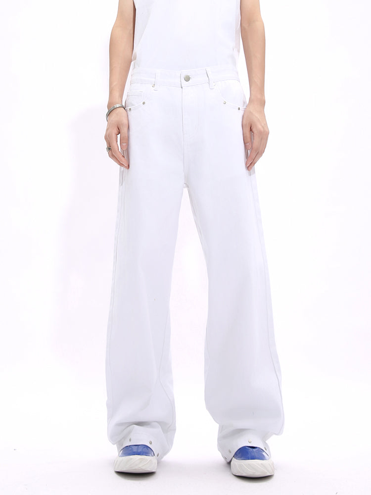 Lockere gerade Nieten-Design-Jeans 